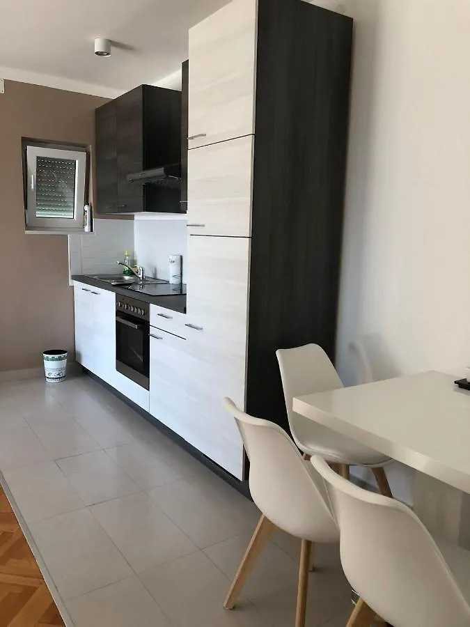 Apartments Nada Selce 0*,  Croatia