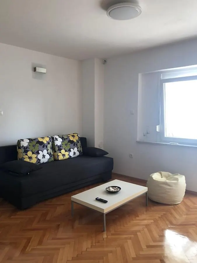 Apartments Nada Selce