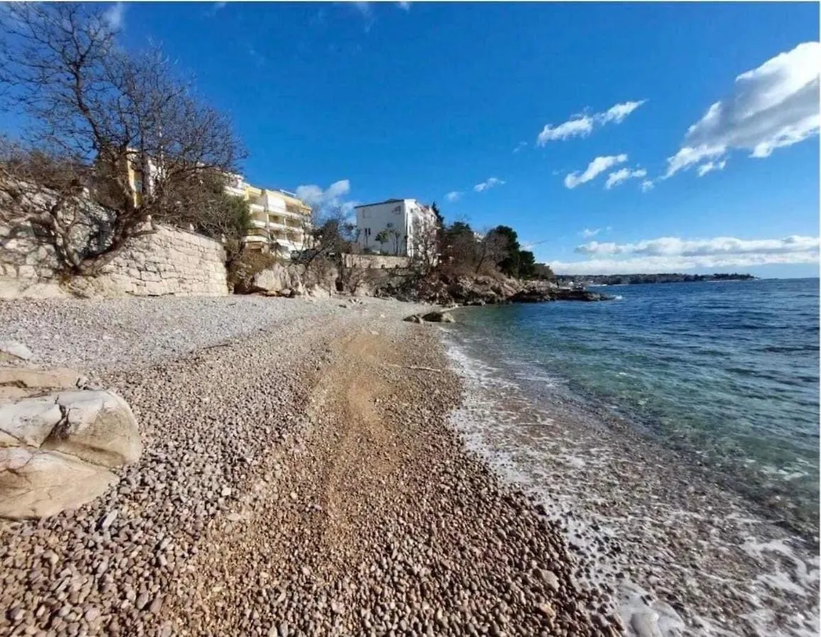 Apartments Nada Selce Croatia
