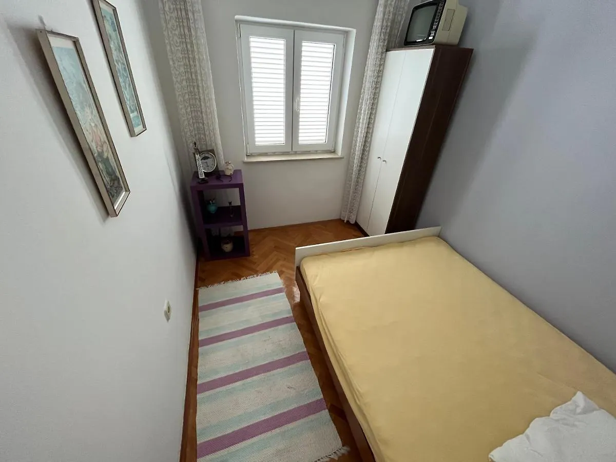 Apartments Nada Selce Croatia